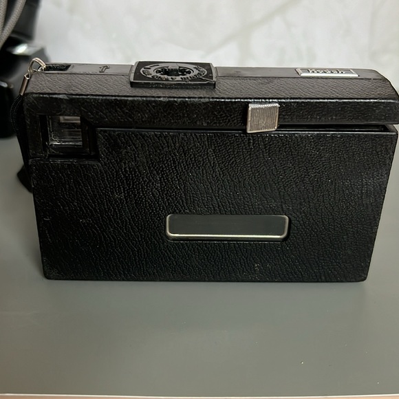VINTAGE Kodak Instamatic X-15 Camera - Picture 7 of 14